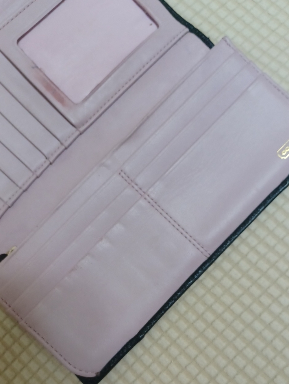 Vintage Coach Leather Tri-Fold Wallet - Picture 13 of 17